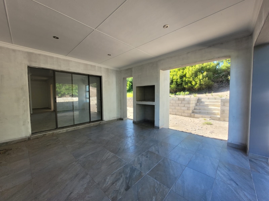 3 Bedroom Property for Sale in Paradise Beach Eastern Cape